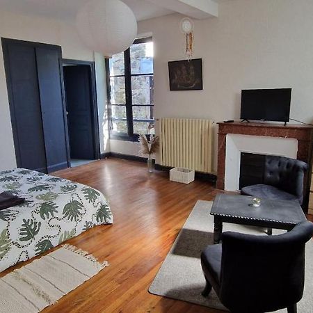 Chambre Dans Maison De Ville - 2 Personnes Олорон-Сент-Марі Екстер'єр фото